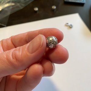 Pandora “sparkly star” clip charm